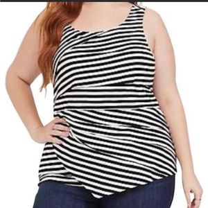 Torrid Size 2 Super Soft Top